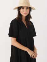 Part Two Pouline hat 30306884 - 300871 Nature 3